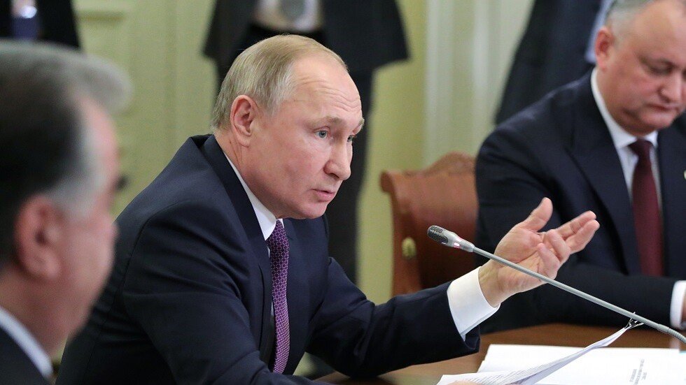 بوتين يطلع قادة بلدان الرابطة على وثائق تاريخية هامة رفعت عنها السرية