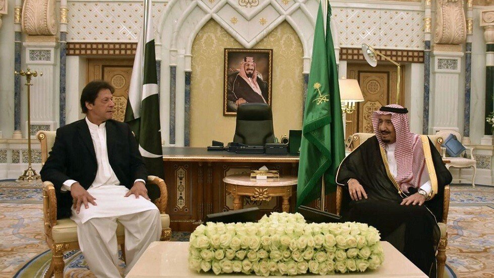 بعد أنباء عن ضغوط سعودية.. باكستان توضح سبب عدم المشاركة في قمة كوالالمبور