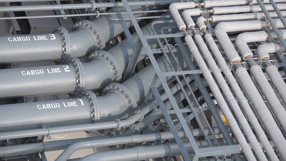 المفوضية الأوروبية تشير إلى تعاظم دور روسيا في توريد الغاز المسال إلى أوروبا