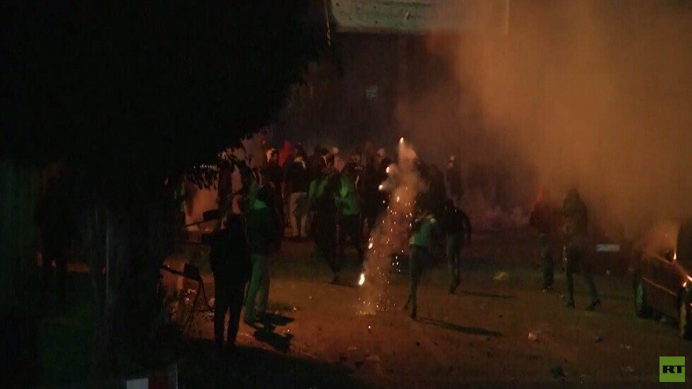 دياب يواصل مشاوراته لتشكيل حكومة لبنانية