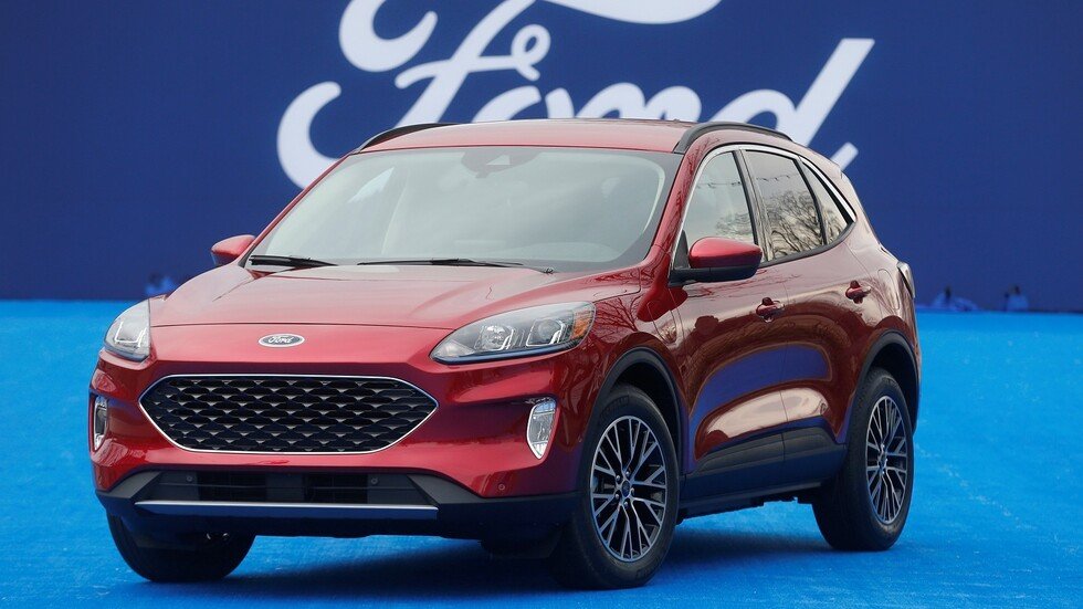 تعرف على منافسة RAV4 الاقتصادية من فورد