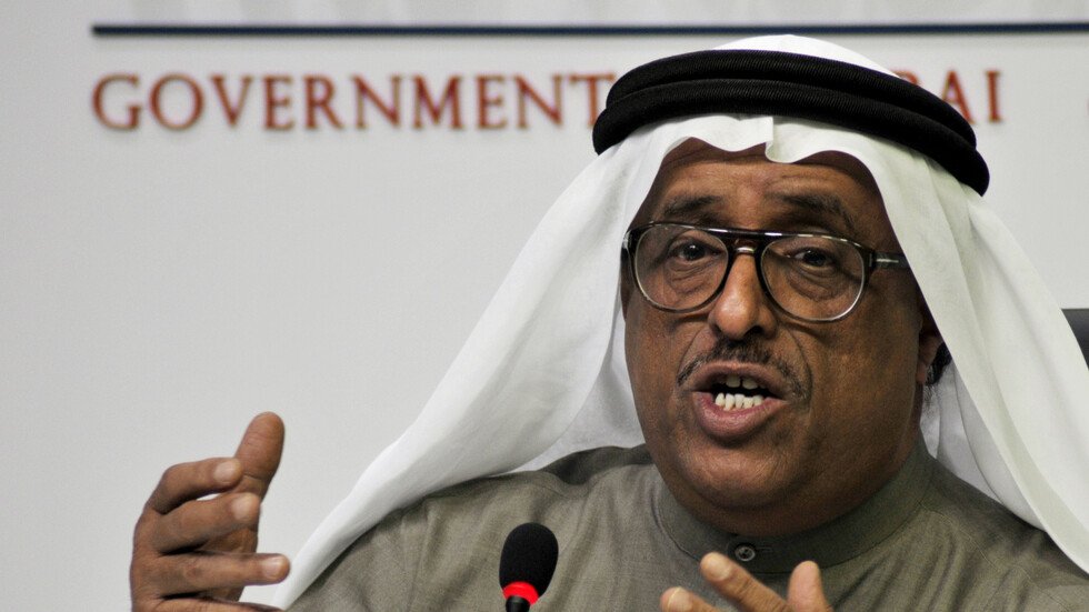 ضاحي خلفان يستشهد بخطاب قديم للقذافي ضد الأتراك!