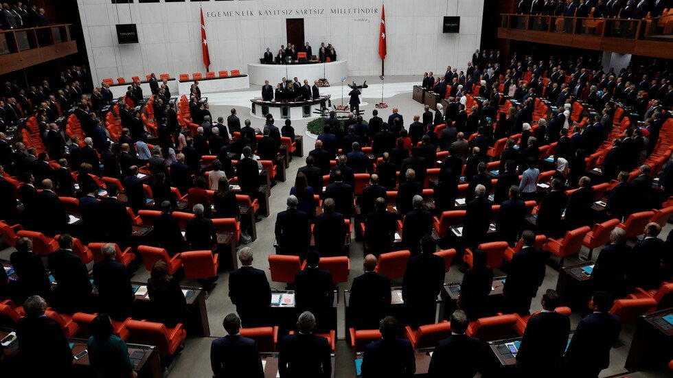 جلسة استثنائية للبرلمان التركي الخميس القادم للتصويت على إرسال قوات إلى ليبيا