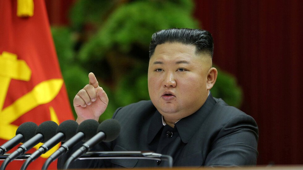 كيم يجمع قادة الحزب الحاكم قبل انقضاء مهلة واشنطن