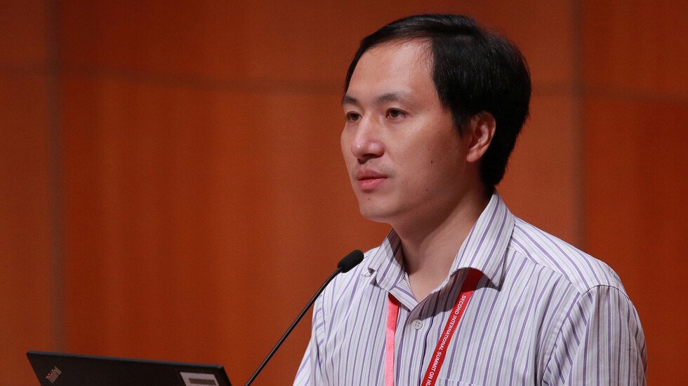 الصين تسجن عالم التعديل الوراثي 3 سنوات