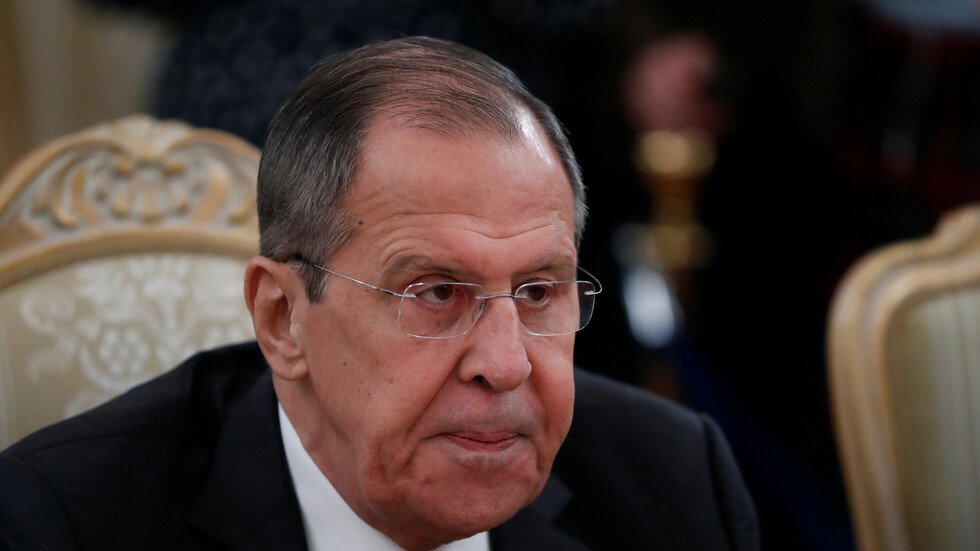 لافروف يعرب عن قلق موسكو إزاء التوتر المتزايد في منطقة الخليج ويتهم الغرب