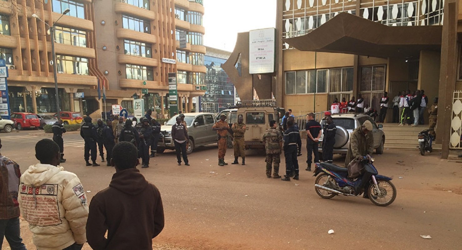 مقتل 14 شخصا في هجوم مسلح استهدف كنيسة في بوركينا فاسو