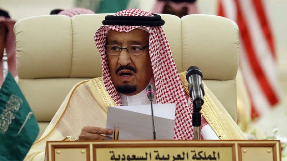 العاهل السعودي يوجه أول دعوة بشأن القمة الخليجية في الرياض