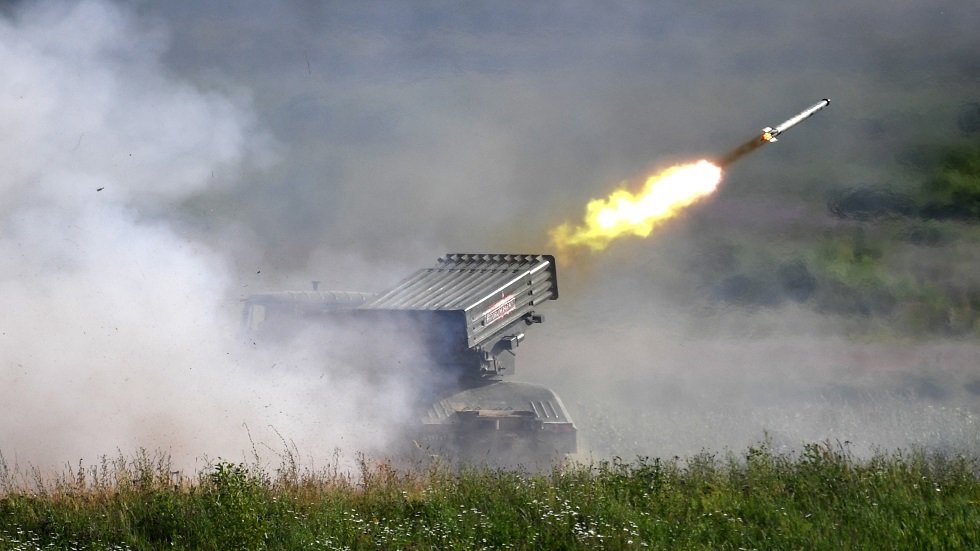 القوات البرية الروسية تتزود براجمات صواريخ حديثة