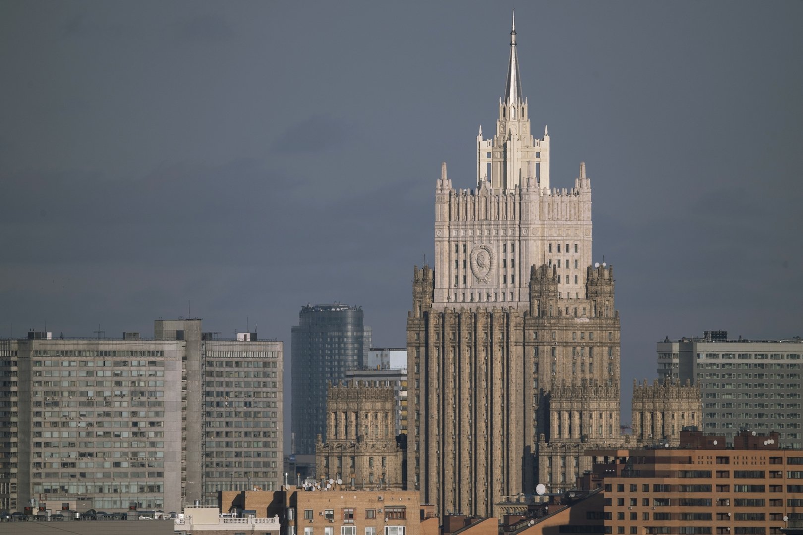 الخارجية الروسية: العقوبات الأمريكية الأخيرة ضد أفراد وشركات روسية لن تبقى بدون رد