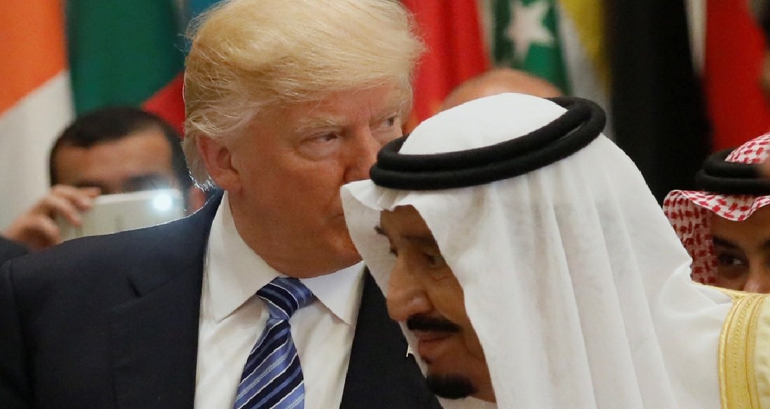 الملك سلمان يعزي ترامب بضحايا هجوم فلوريدا الذي نفذه مواطن سعودي