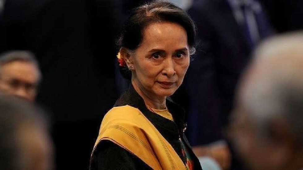 رئيسة ميانمار تدافع عن بلادها أمام 