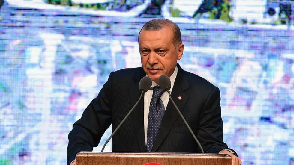 أردوغان يقر ضريبة الإقامة في الفنادق التركية