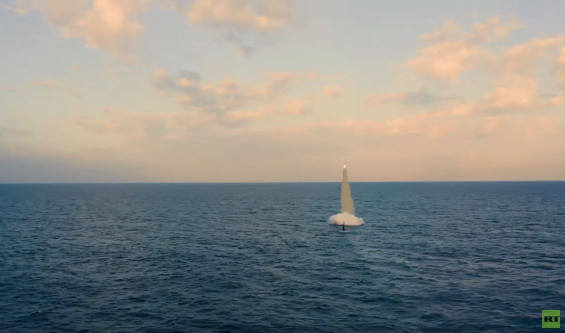 الجيش المصري يكشف نوع الصاروخ المطلق من غواصته في البحر المتوسط وسبب إطلاقه