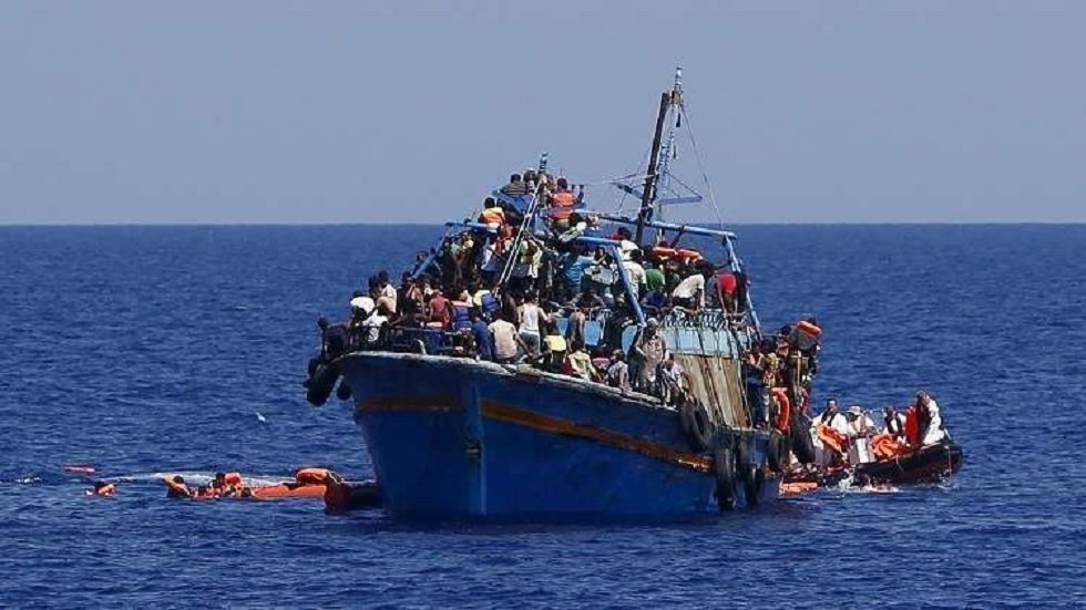 اعتقال خليتين لتهريب المهاجرين بين اليونان وإيطاليا إحداهما يقودها كردي سوري
