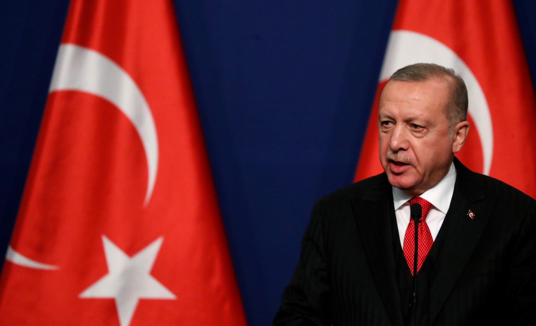 أردوغان: الولايات المتحدة وروسيا لم تتمكنا من إخراج الوحدات الكردية من شمال شرق سوريا