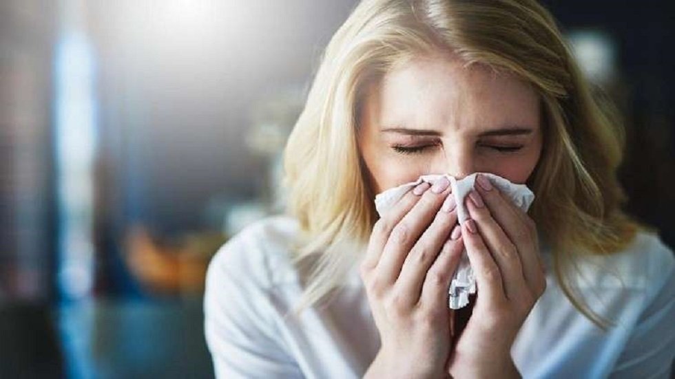 هل يمكن أن تصاب بالزكام والإنفلونزا معا؟