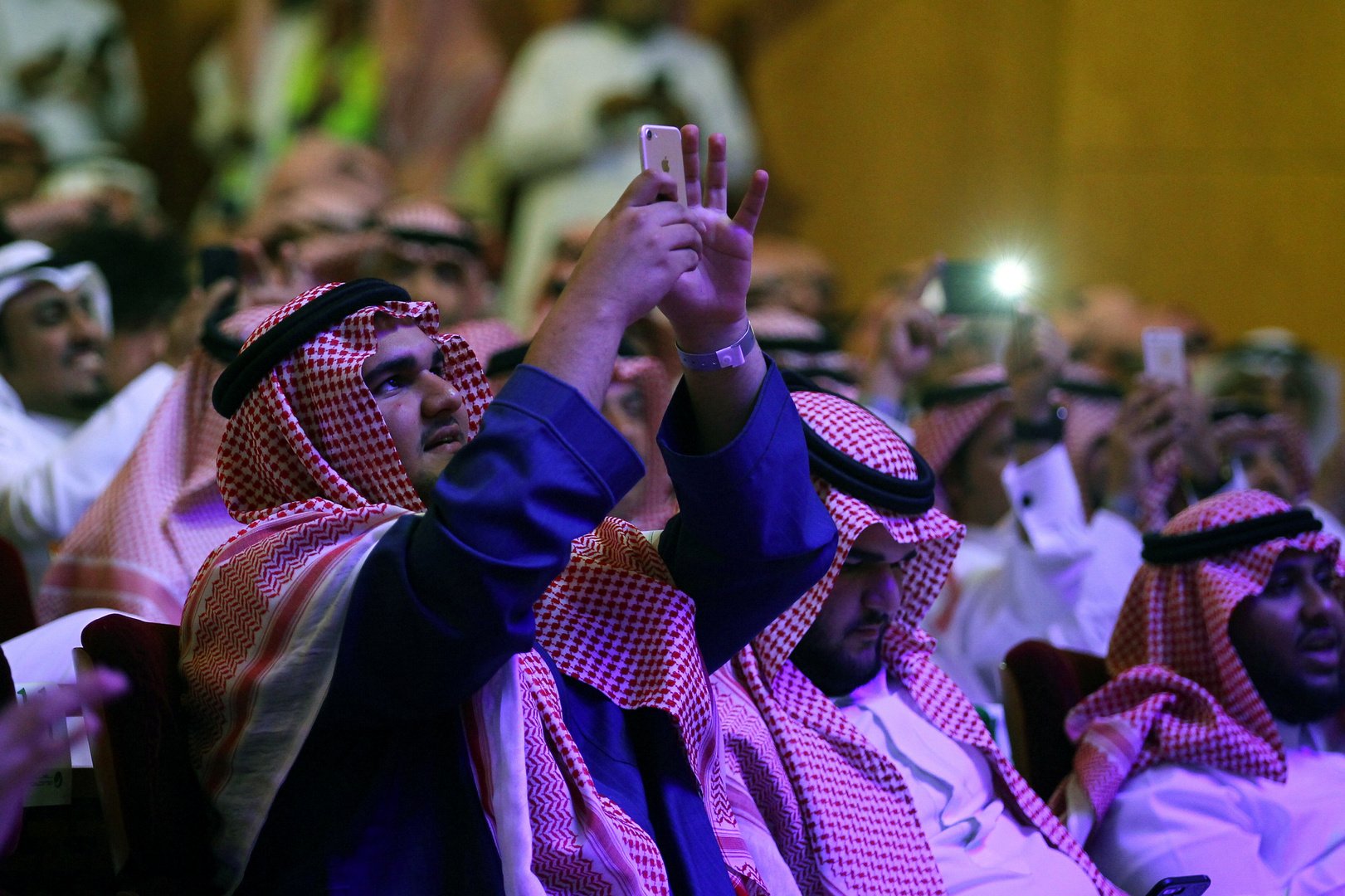 السعودية: المتهم بطعن فنانين في موسم الرياض تلقى أوامره من 
