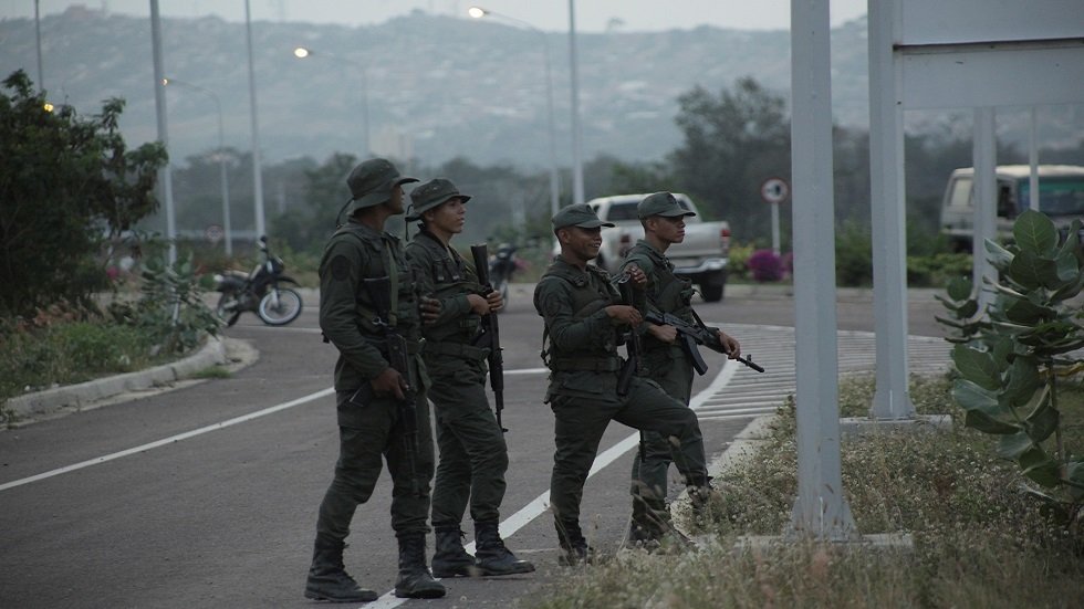 فنزويلا.. مقتل جندي بهجوم على منشأة عسكرية