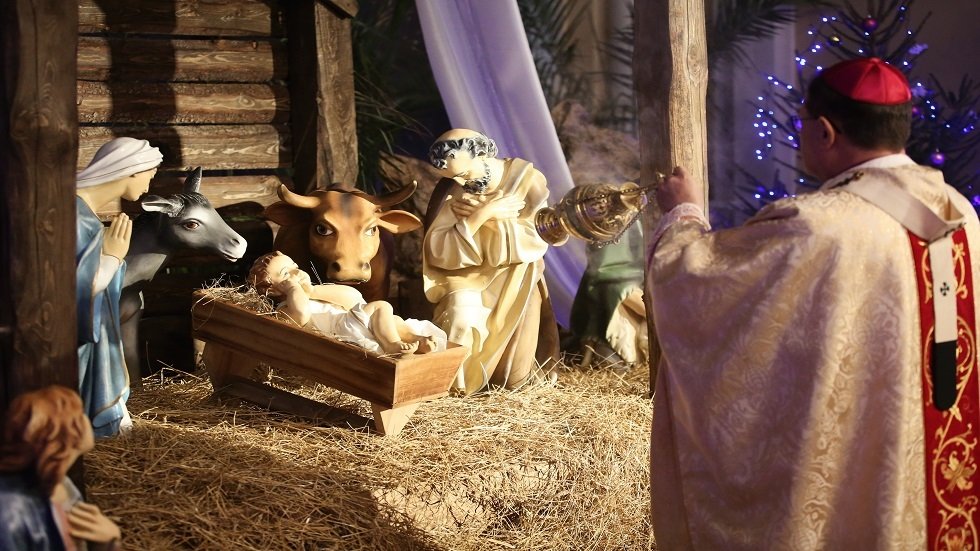 كيف يحتفل المسيحيون حول العالم بعيد الميلاد
