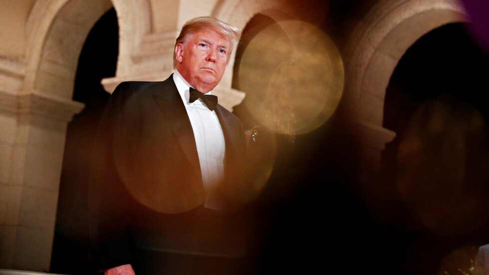 بعدما هددها بدفع ثمن باهظ.. ترامب يقول إنه لا يريد ولا يتوقع حربا مع إيران