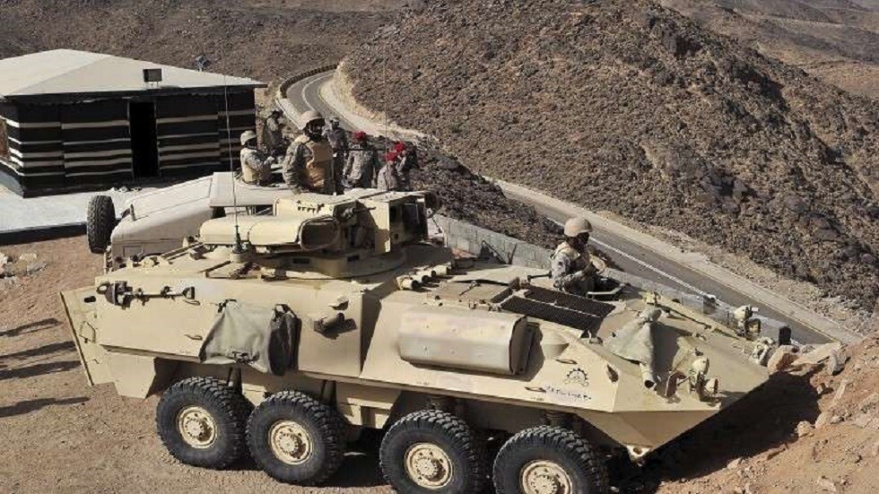 التحالف العربي في اليمن: وصول 6 أسرى سعوديين إلى قاعدة الملك سلمان الجوية في الرياض