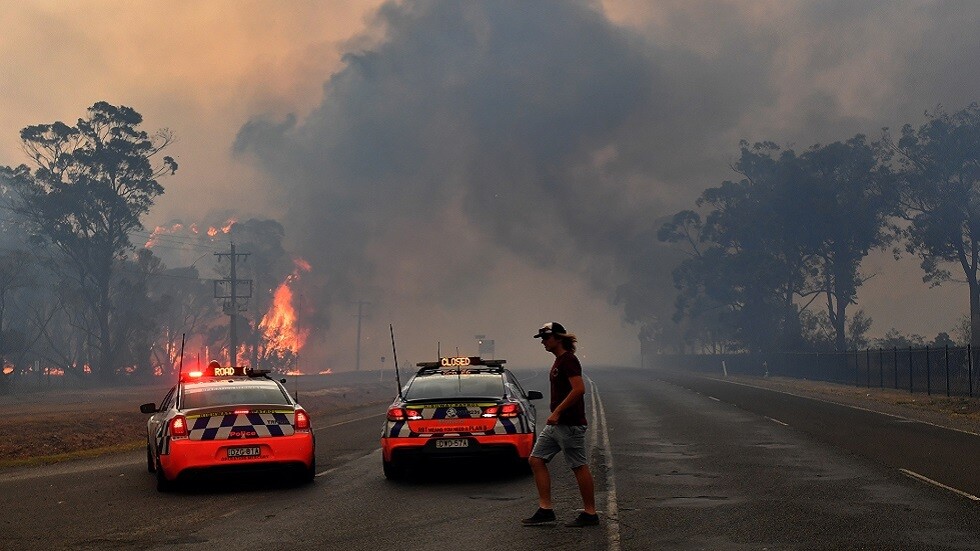 أستراليا.. إخلاء مدن محاصرة بالحرائق قبل موجة حر جديدة