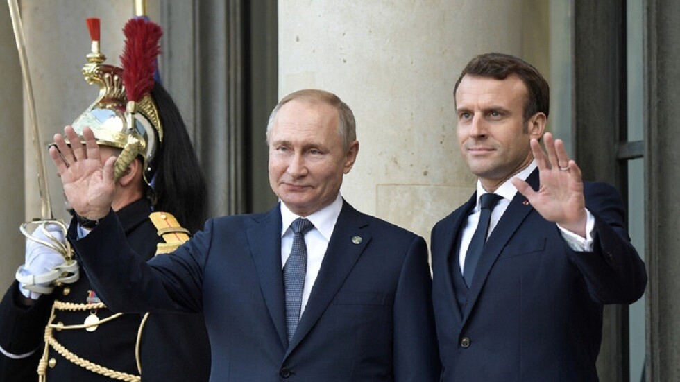 سوريا وليبيا وسليماني في حديث بين بوتين وماكرون