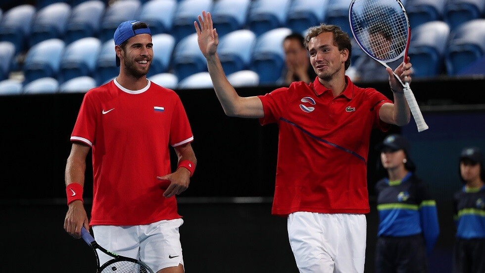 روسيا تتغلب على إيطاليا بكأس رابطة المحترفين لكرة المضرب (فيديو)