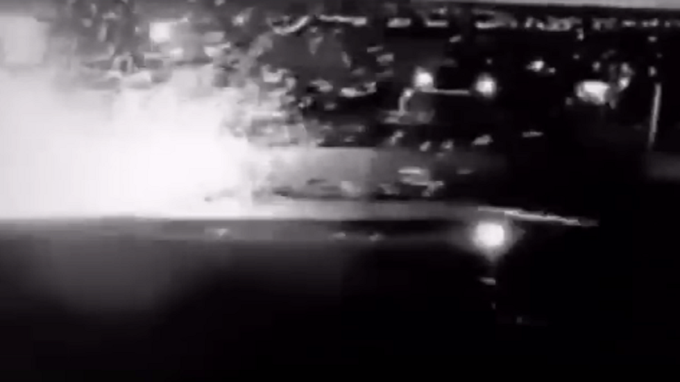 لحظة استهداف المروحيات الأمريكية موكب سليماني