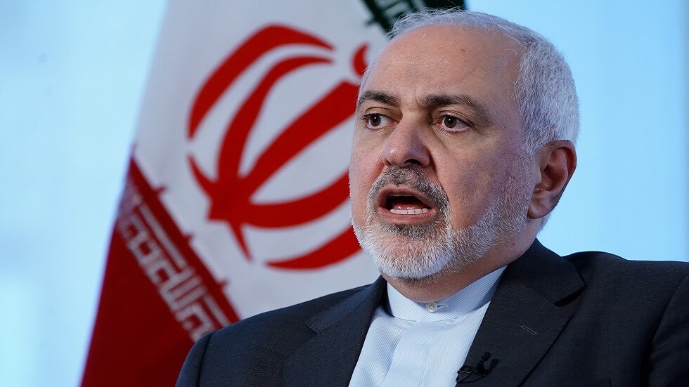 ظريف: تهديد ترامب بقصف مواقع ثقافية إيرانية جريمة حرب