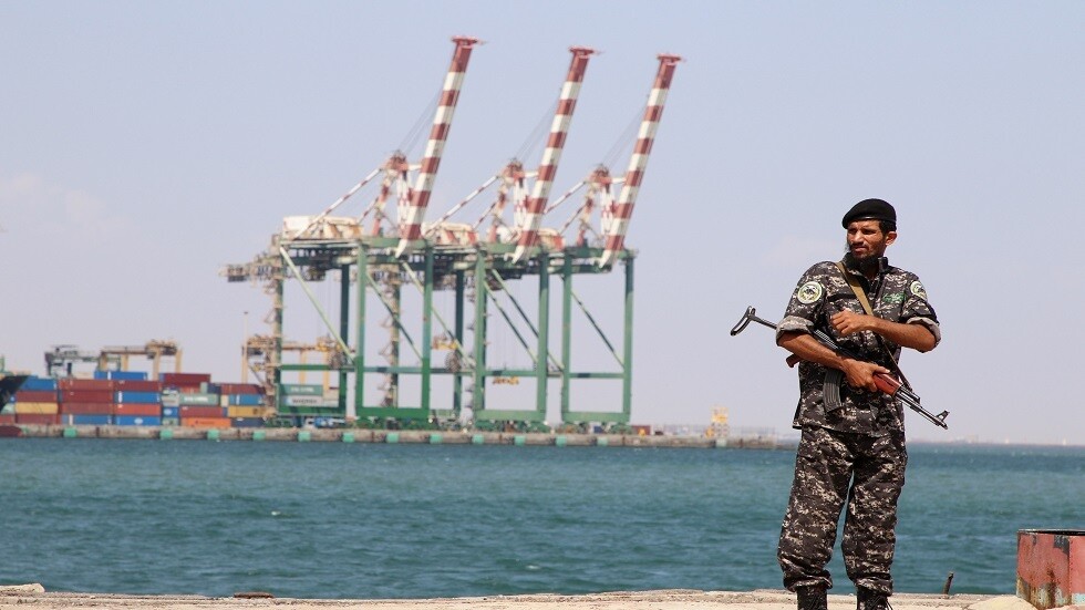 البنك المركزي اليمني يعلن استعادة حاويات أوراقه النقدية