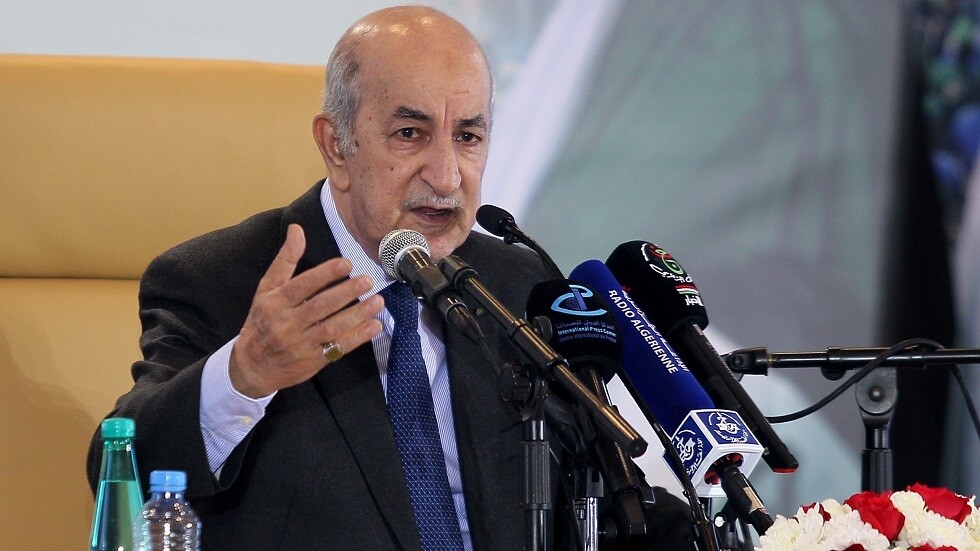 تبون: نرفض التدخلات الأجنبية في ليبيا وندعو الجميع للحوار