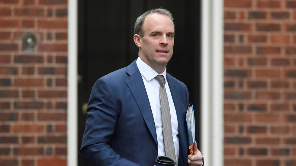 بريطانيا تندد بالهجمات الإيرانية على قاعدتين أمريكيتين وتصفها بالخطوة "المتهورة والخطيرة"