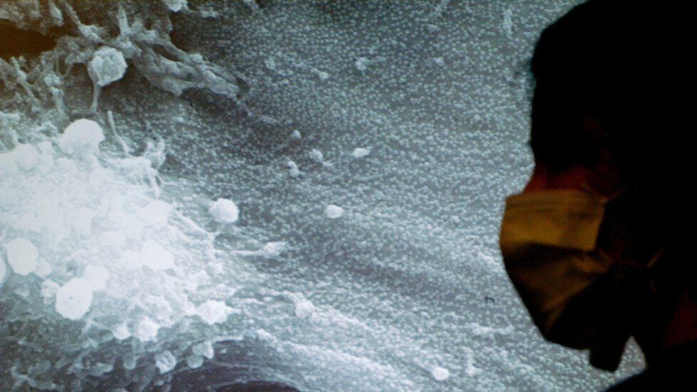 منظمة الصحة العالمية تحذر من علاقة فيروس كورونا جديد بحالات غامضة في الصين