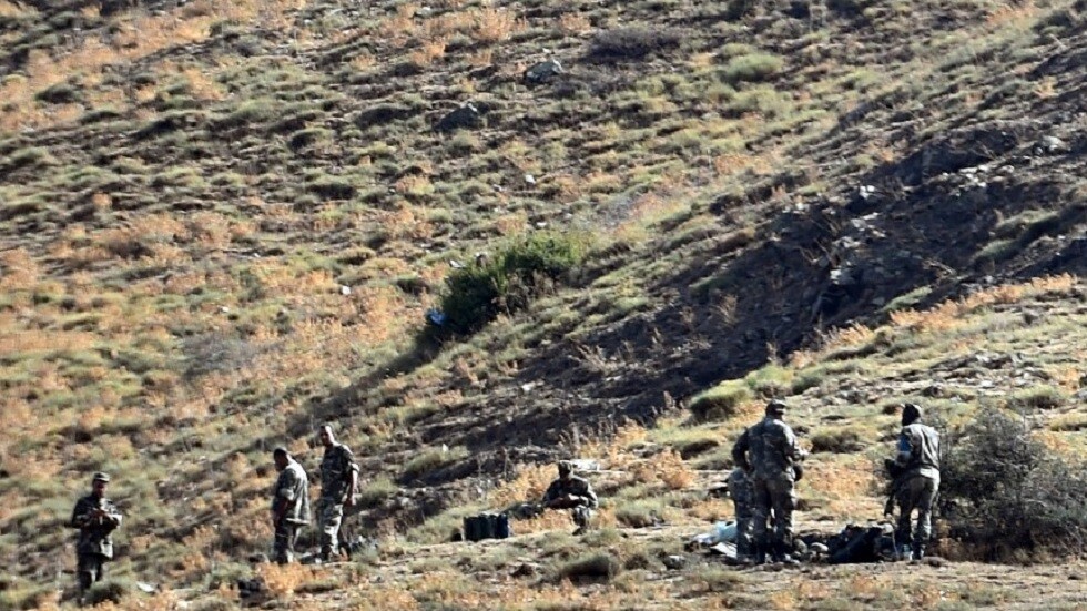 الجيش الجزائري يصفي مسلحين