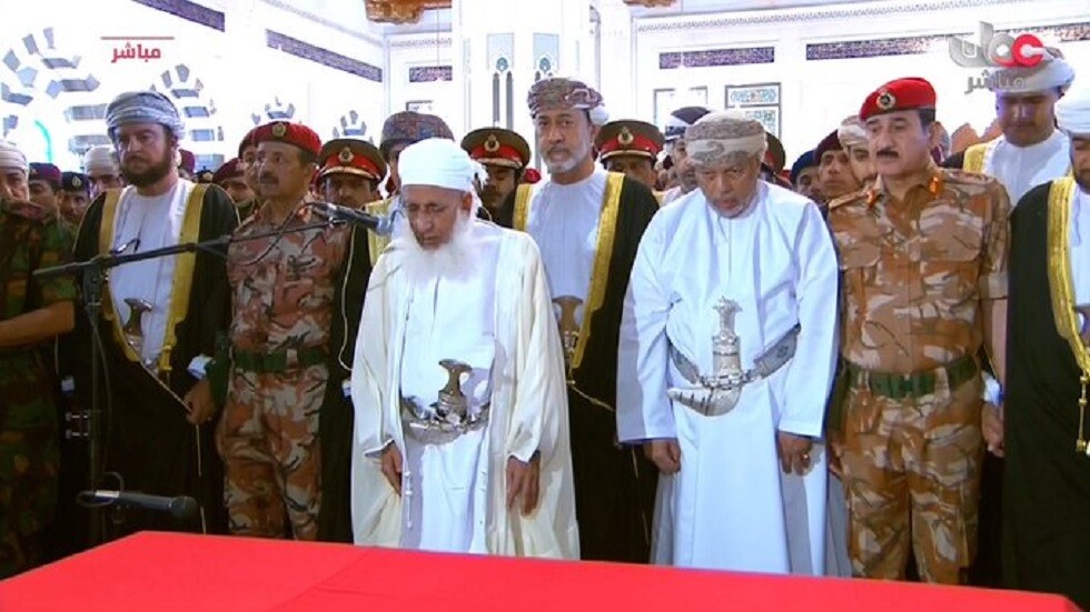 أول ظهور لسلطان عُمان الجديد