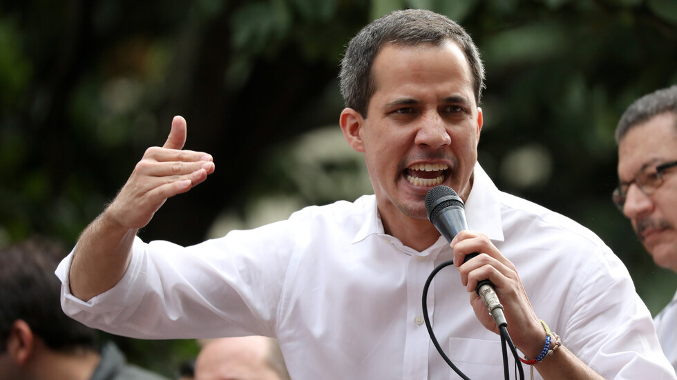 غوايدو يدعو الفنزويليين للاحتجاجات ضد مادورو