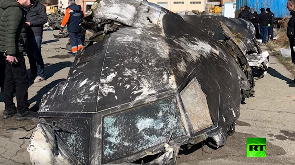 نشر صور لأشلاء الطائرة الأوكرانية المنكوبة