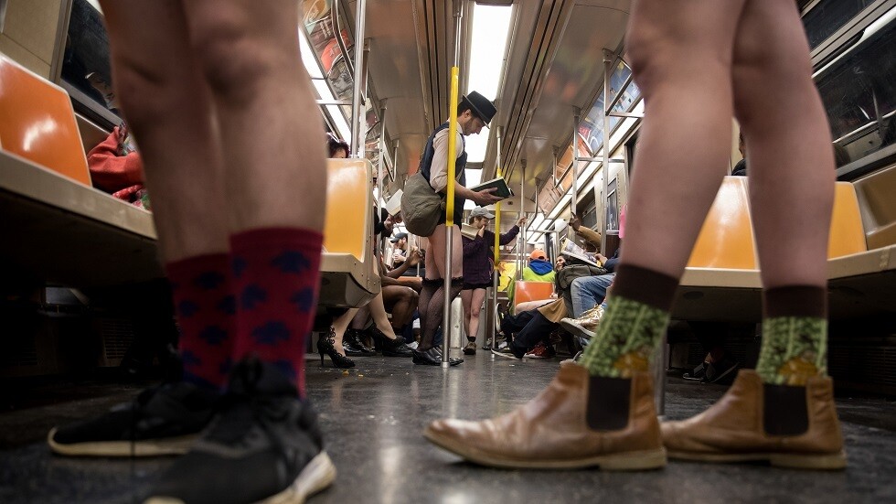 اليوم العالمي لمترو بلا سراويل .. الدورة الـ 18 (صور + فيديو)