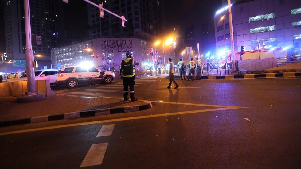 الإمارات.. شرطة دبي تعتقل شبانا تباهوا بتعاطي 