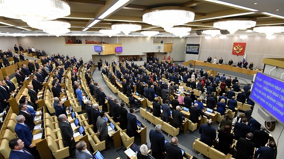 حزب "روسيا الموحدة" يدحض أنباء عن دفع ربات المنزل الروسيات ضرائب