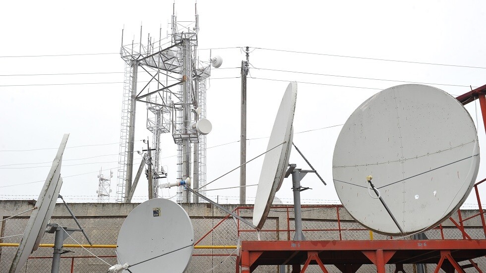 العلماء الروس يبتكرون طريقة تعمي أقمار التجسس