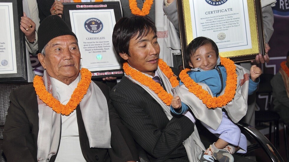 وفاة أقصر شخص في العالم