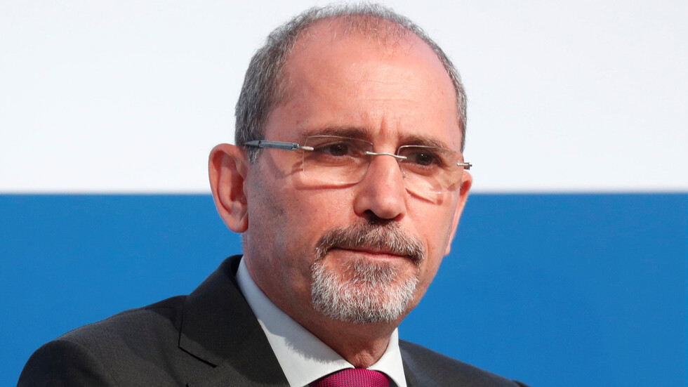 وصول وزير الخارجية الأردني إلى بغداد