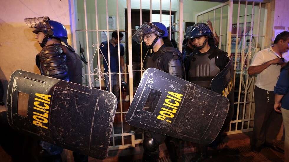 هروب 75 سجينا في باراغواي "بطريقة هوليودية"