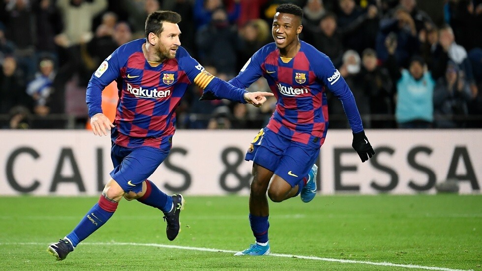 برشلونة يهزم غرناطة ويستعيد صدارة "الليغا" من ريال مدريد (فيديو)