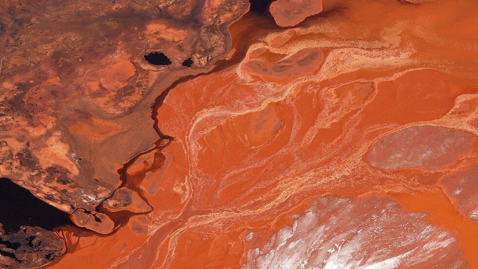 علماء روس يبتكرون طريقة للحصول على معادن ثمينة من النفايات