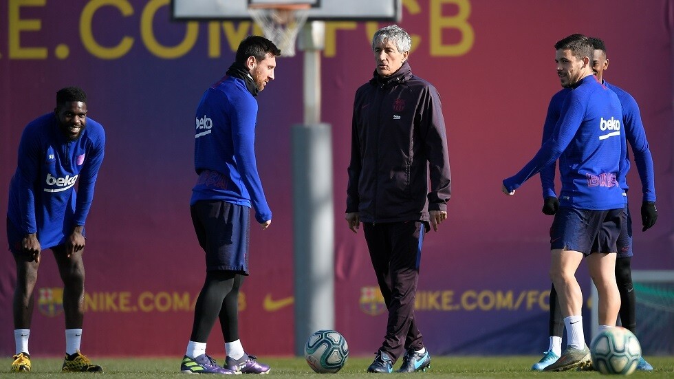 مدرب برشلونة الجديد يفشي أحد أسرار الفريق