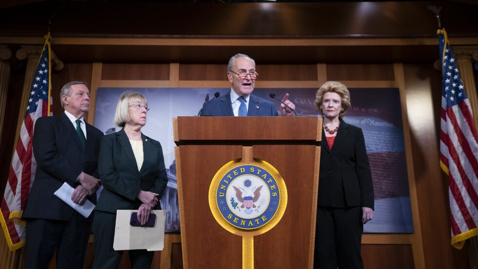 الرئيس الأمريكي سيخضع لمحاكمة الشيوخ